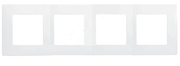 Рамка декоративная четырехместная Legrand Etika 672504 (белая)